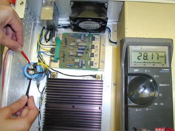 Measuring the Vicor 28 VDC Power Supply